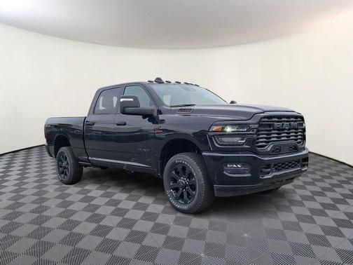 2025 RAM 2500 Big Horn Crew Cab 4x4 6'4' Box