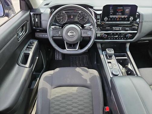 2023 Nissan Pathfinder SV 4WD
