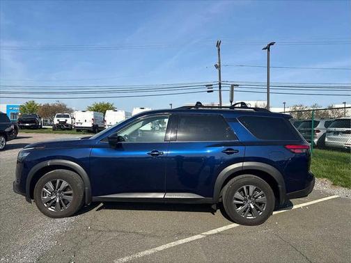 2023 Nissan Pathfinder SV 4WD