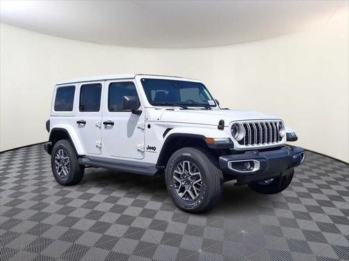 2025 Jeep Wrangler 4-Door Sahara 4x4