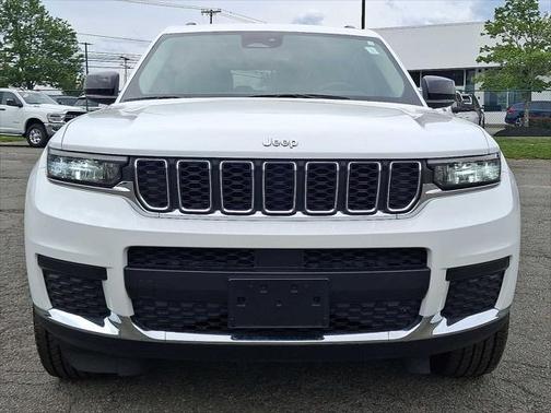 2022 Jeep Grand Cherokee L Laredo