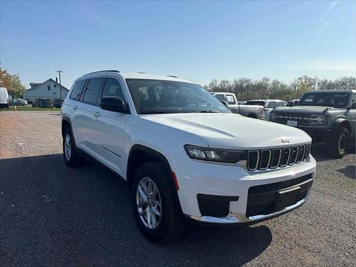 2022 Jeep Grand Cherokee L Laredo