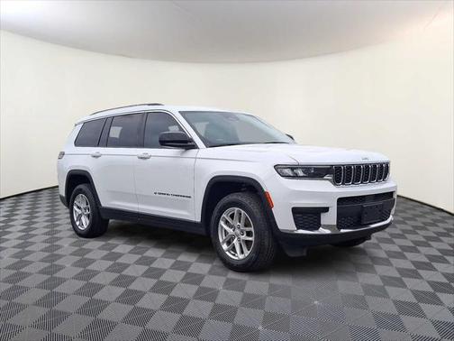 2022 Jeep Grand Cherokee L Laredo