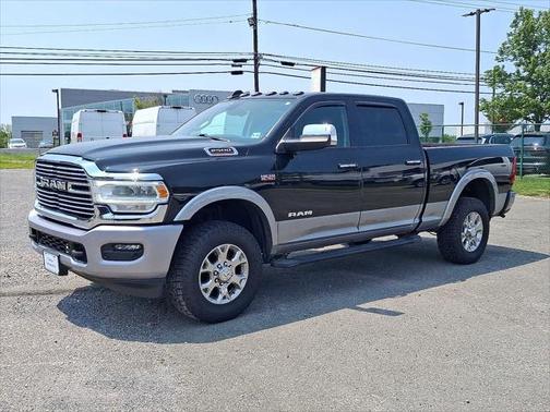 2022 RAM 2500 Laramie Crew Cab 4x4 6'4' Box