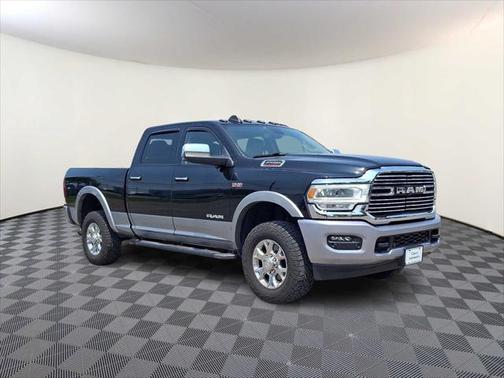 2022 RAM 2500 Laramie Crew Cab 4x4 6'4' Box