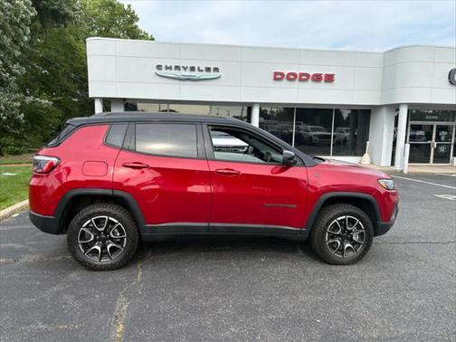 2025 Jeep Compass Trailhawk