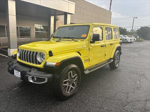 2024 Jeep Wrangler 4-Door Sahara 4x4