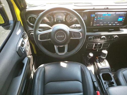 2024 Jeep Wrangler 4-Door Sahara 4x4