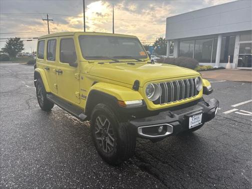 2024 Jeep Wrangler 4-Door Sahara 4x4
