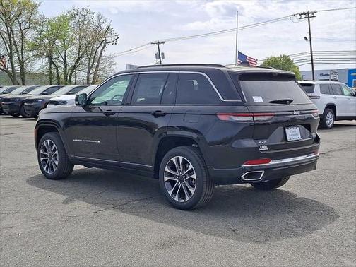 2025 Jeep Grand Cherokee Overland