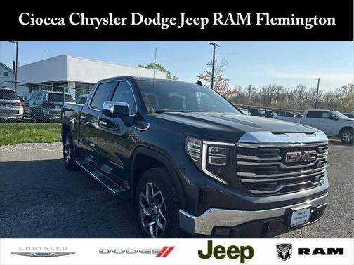 2022 GMC Sierra 1500 SLT
