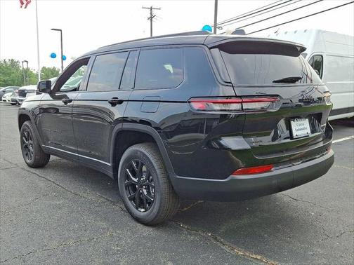 2025 Jeep Grand Cherokee L Altitude