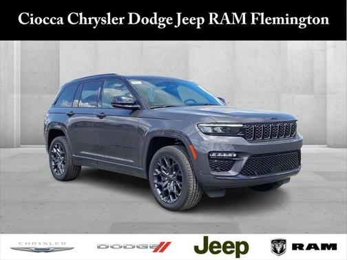 2025 Jeep Grand Cherokee Summit