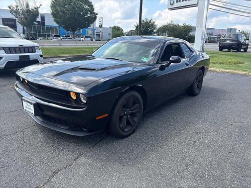 2016 Dodge Challenger SXT