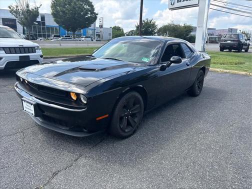 2016 Dodge Challenger SXT