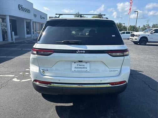 2023 Jeep Grand Cherokee Laredo