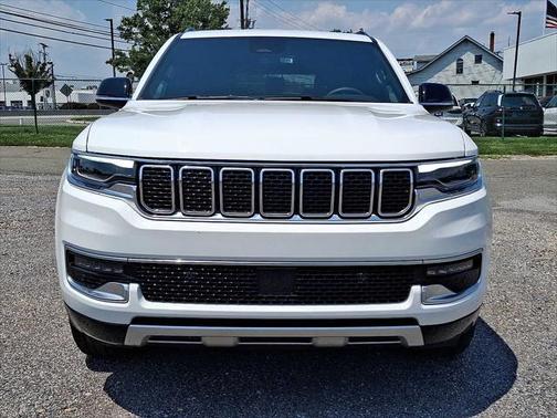 2024 Jeep Wagoneer Series II 4x2
