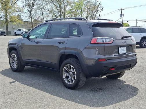 2022 Jeep Cherokee Trailhawk