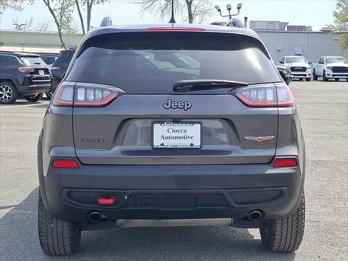 2022 Jeep Cherokee Trailhawk