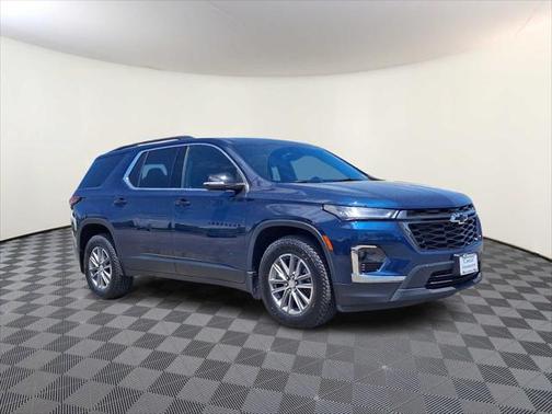 2022 Chevrolet Traverse LT Cloth