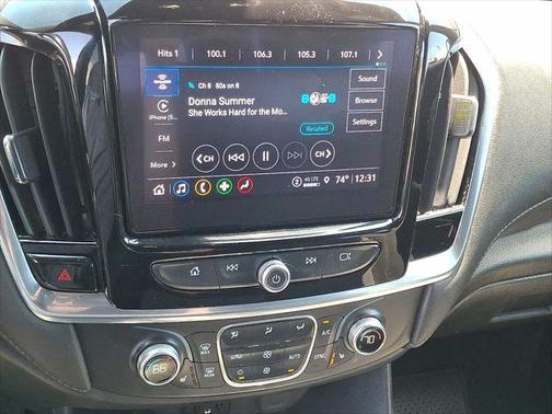 2022 Chevrolet Traverse LT Cloth