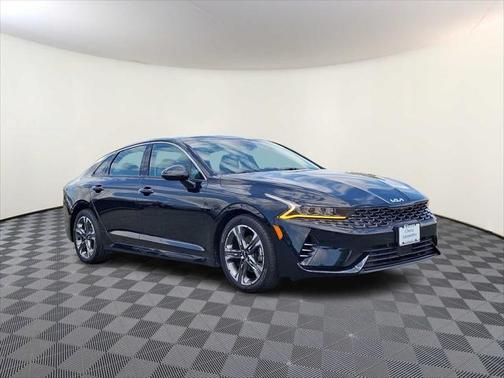 2022 Kia K5 EX