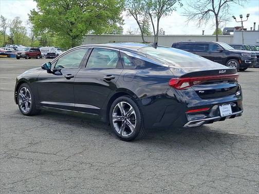 2022 Kia K5 EX