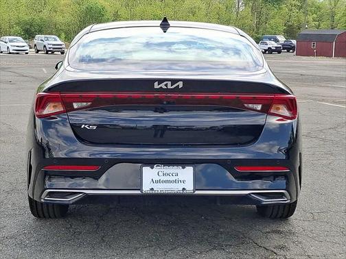 2022 Kia K5 EX