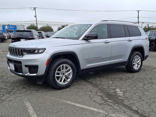 2022 Jeep Grand Cherokee L Laredo