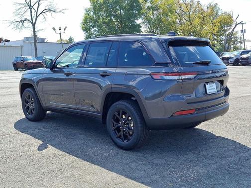 2025 Jeep Grand Cherokee Altitude
