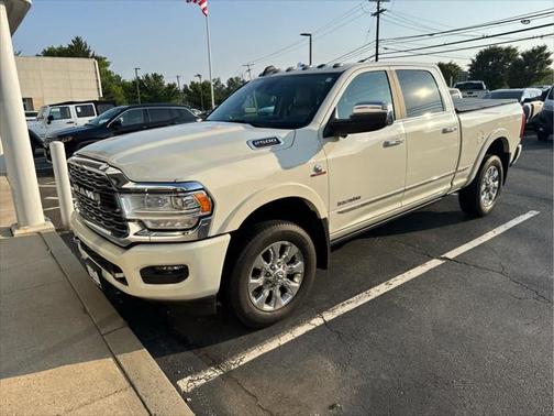 2022 RAM 2500 Limited Crew Cab 4x4 6'4' Box