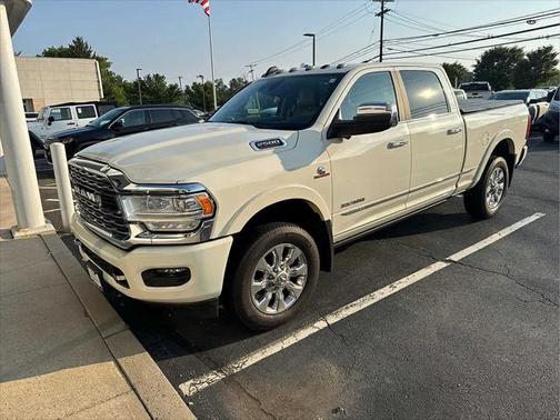 2022 RAM 2500 Limited Crew Cab 4x4 6'4' Box