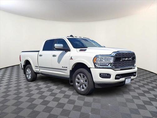 2022 RAM 2500 Limited Crew Cab 4x4 6'4' Box