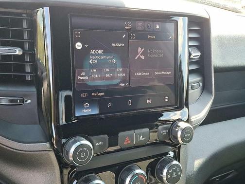 2026 RAM 1500 Warlock Crew Cab 4x4 5'7' Box