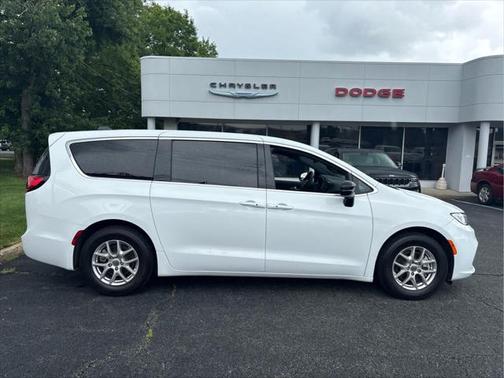 2025 Chrysler Pacifica L