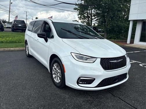 2025 Chrysler Pacifica L