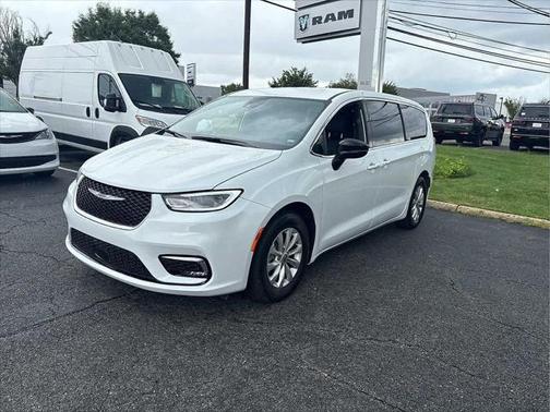 2025 Chrysler Pacifica L