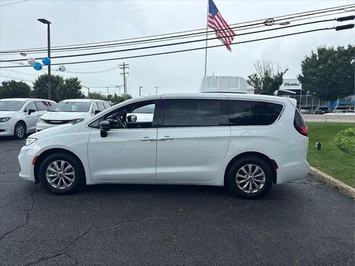 2025 Chrysler Pacifica L