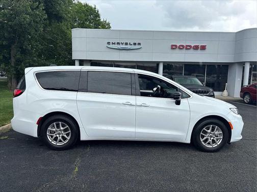 2025 Chrysler Pacifica L