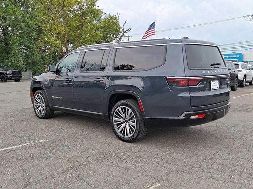 2025 Jeep Wagoneer L Series II Limited 4x4
