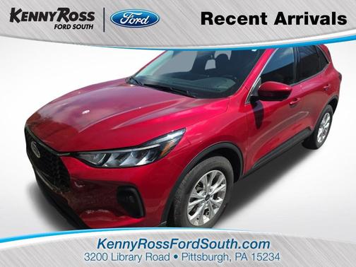 Rapid Red Metallic Tinted Clearcoat 2023 Ford Escape Active