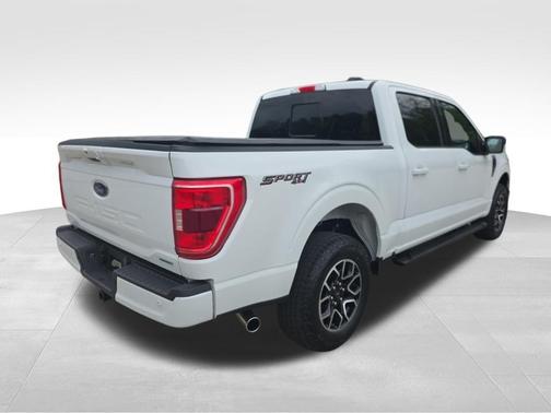 Oxford White 2023 Ford F-150 XLT