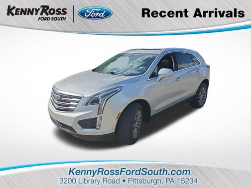 Radiant Silver Metallic 2019 Cadillac XT5 Luxury
