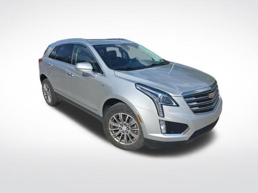 Radiant Silver Metallic 2019 Cadillac XT5 Luxury