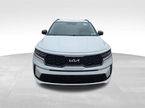 Glacial White Pearl 2022 Kia Sorento S