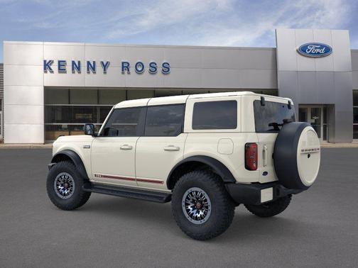 Wimbledon White 2026 Ford Bronco Outer Banks