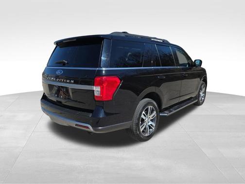 Agate Black Metallic 2023 Ford Expedition XLT