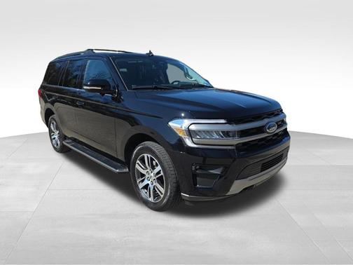Agate Black Metallic 2023 Ford Expedition XLT