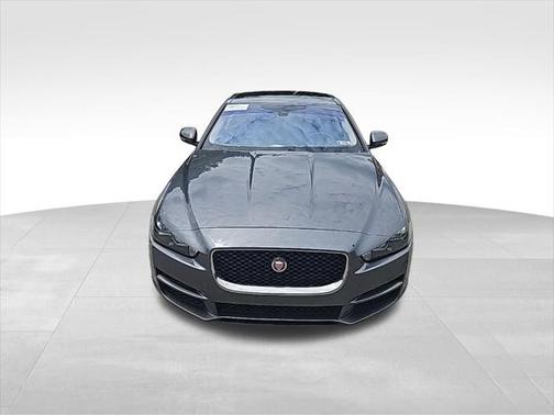 2019 Jaguar XE 25t Premium