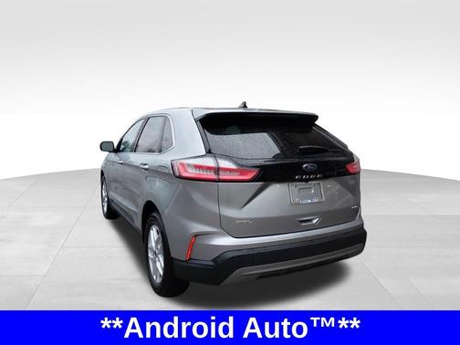 Iconic Silver Metallic 2023 Ford Edge SEL